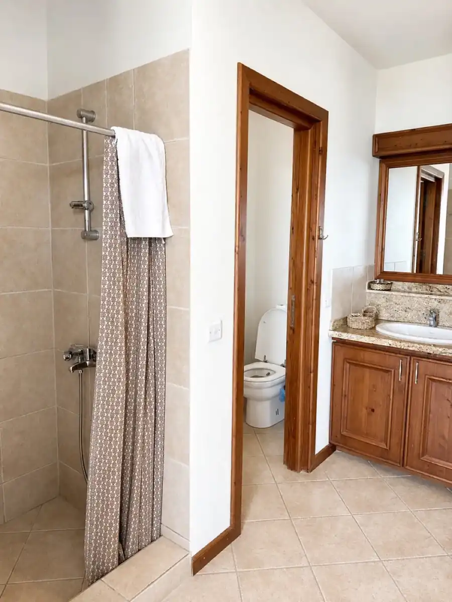 Full Sea View Hotel Room bathroom